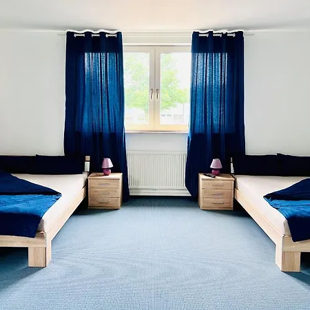 Grosszuegige, 95m2-wohnung An Der Hunte Mit 3 Schlafzimmern Fuer 5 Gaeste, Mit Parkplaetzen 아파트